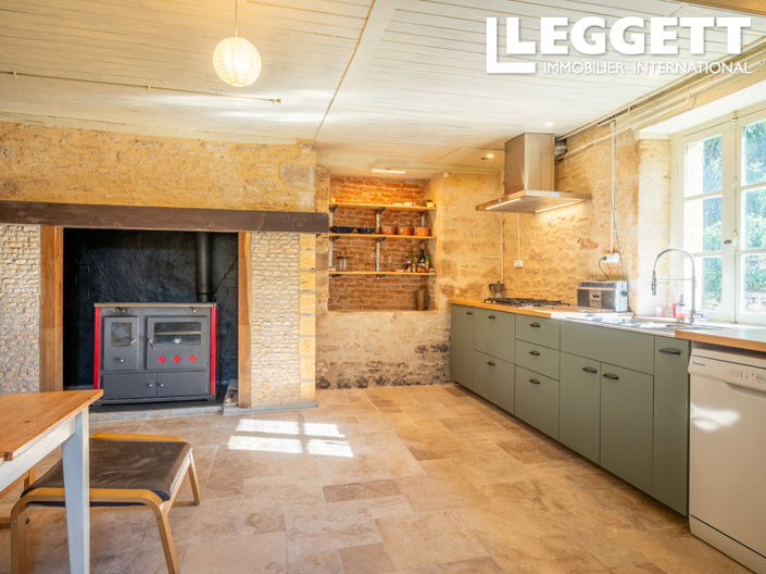 Image No.5-2 Bed House for sale