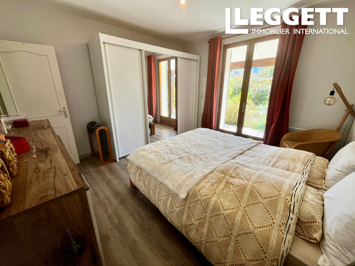 Image No.7-3 Bed House for sale