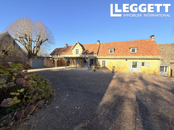 Image No.1-4 Bed House for sale