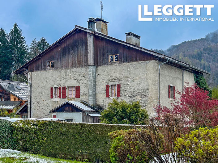 Image No.1-6 Bed House for sale