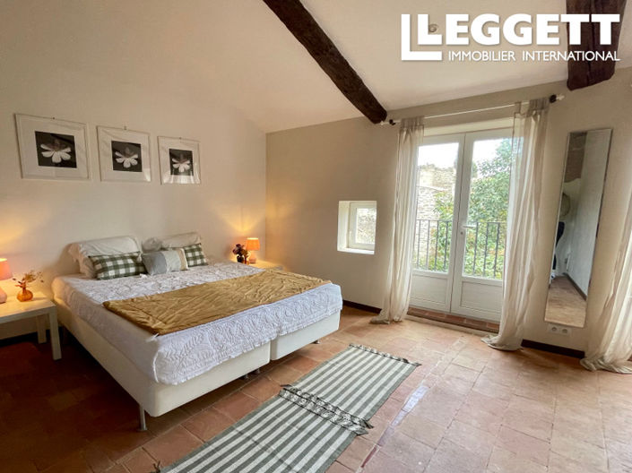 Image No.6-4 Bed House for sale