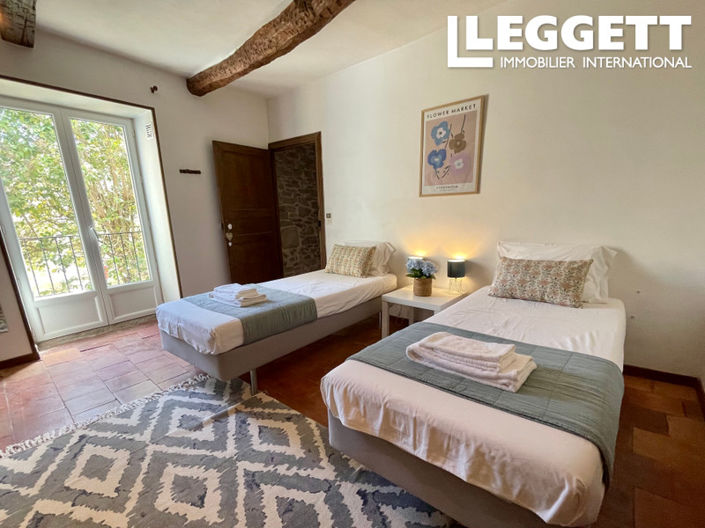 Image No.6-4 Bed House for sale