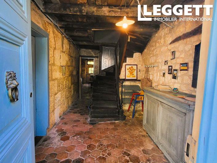 Image No.2-Maison de 2 chambres à vendre à Dordogne