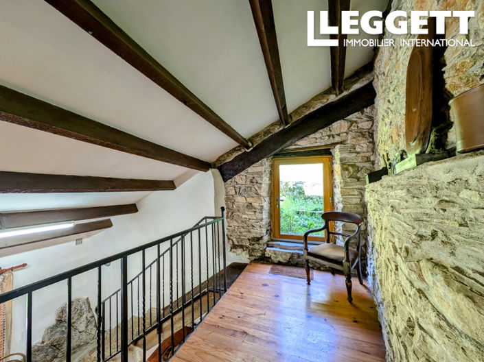 Image No.10-4 Bed House for sale