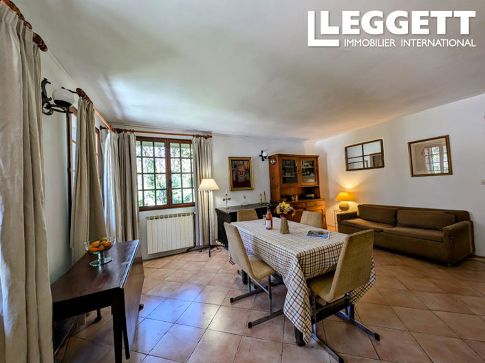 Image No.5-4 Bed House for sale