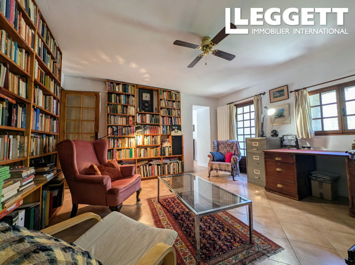 Image No.9-4 Bed House for sale