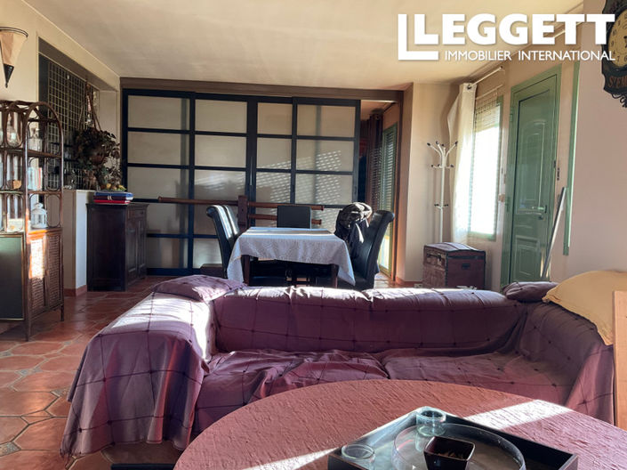 Image No.6-4 Bed House for sale