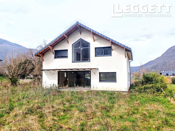 Image No.1-5 Bed House for sale