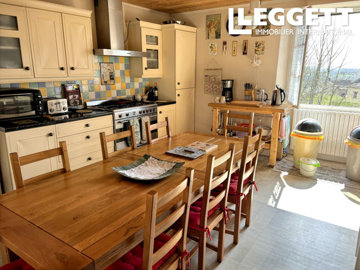 ahr0chm6ly9jzg4uagvzdglhlmltbw8vaw1hz2uvvevom