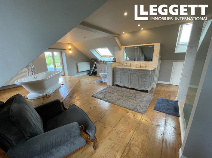 Image No.8-3 Bed House for sale