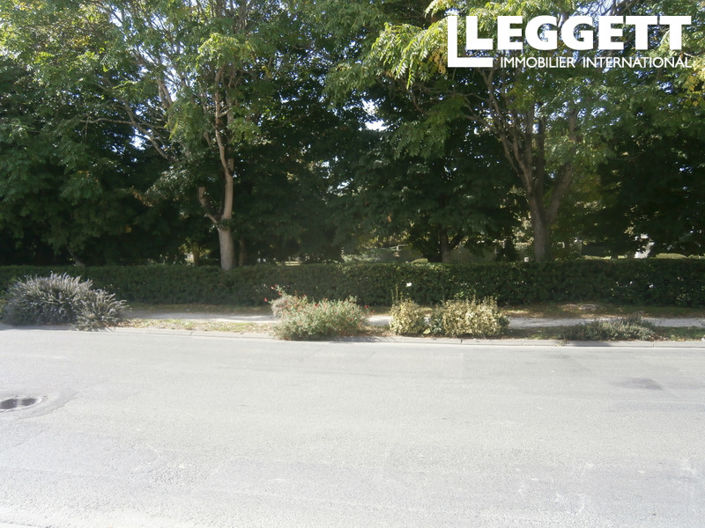 Image No.10-3 Bed House for sale