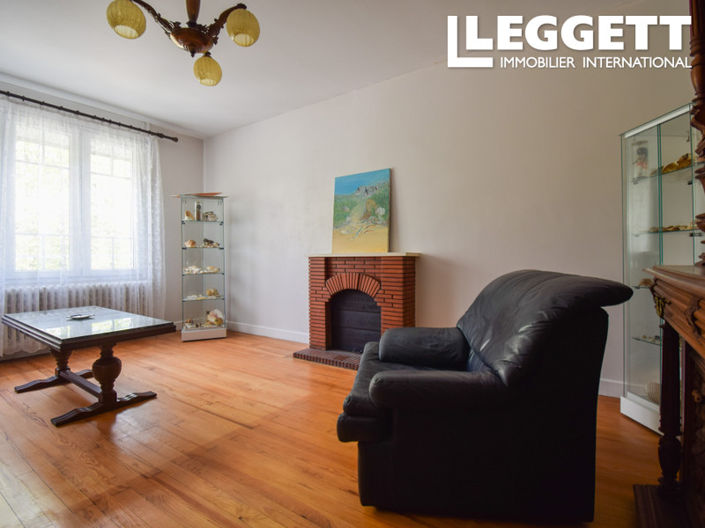 Image No.8-3 Bed House for sale