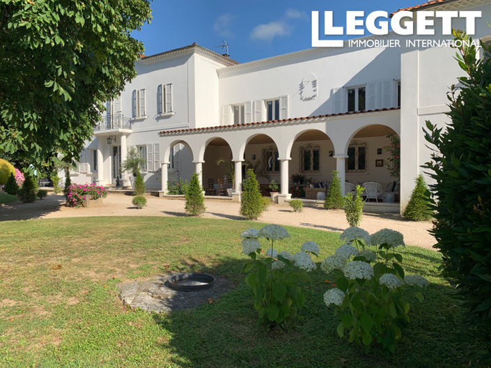 Image No.1-5 Bed House for sale
