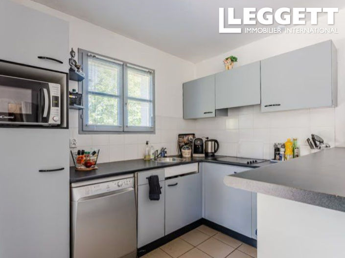 Image No.3-2 Bed House for sale