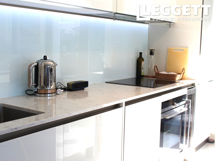 Image No.7-2 Bed Apartment for sale