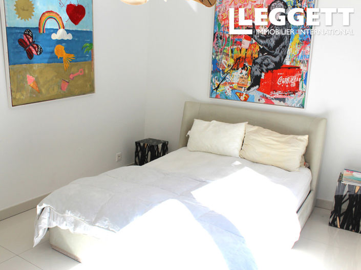 Image No.9-2 Bed Apartment for sale