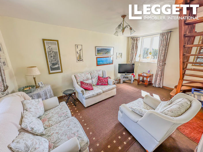 Image No.5-2 Bed House for sale