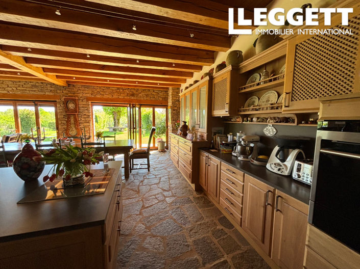 Image No.7-3 Bed House for sale