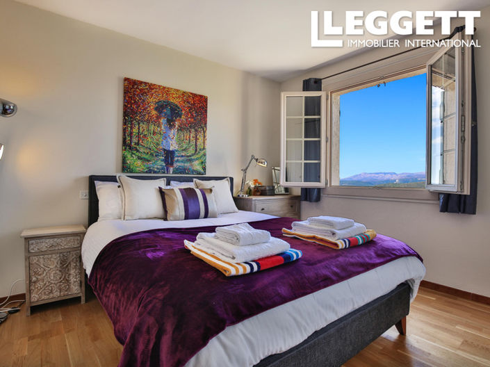 Image No.9-Maison de 5 chambres à vendre à Saint-Cézaire-sur-Siagne