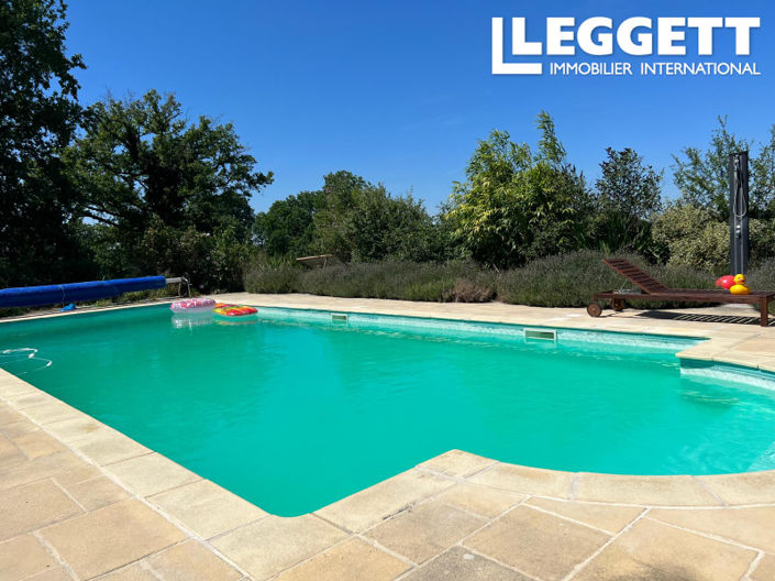 Image No.10-10 Bed House for sale