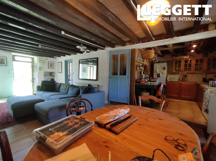 Image No.2-10 Bed House for sale