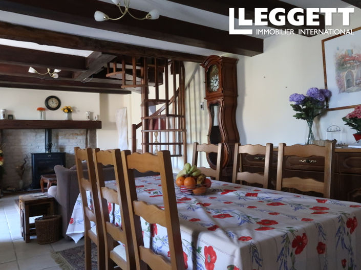 Image No.6-2 Bed House for sale