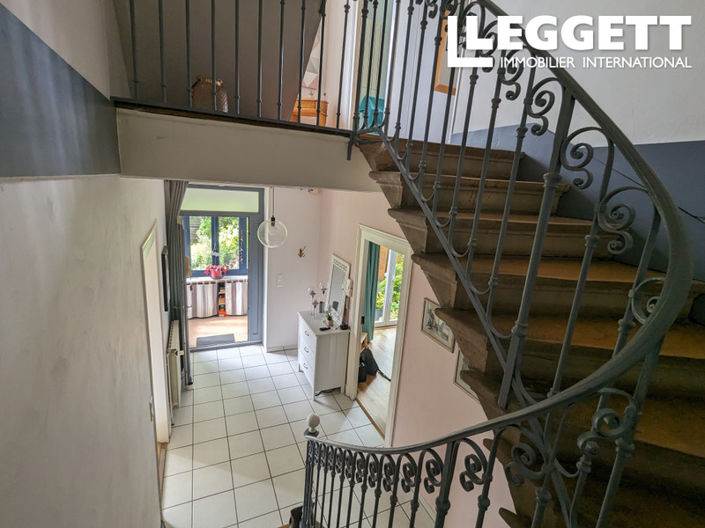 Image No.7-6 Bed House for sale