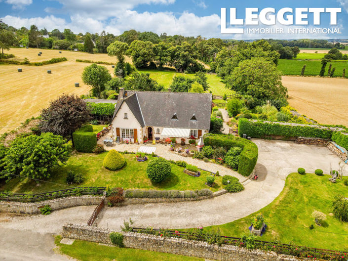 Image No.1-4 Bed House for sale