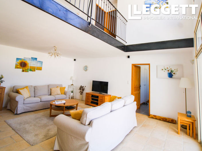 Image No.2-3 Bed House for sale