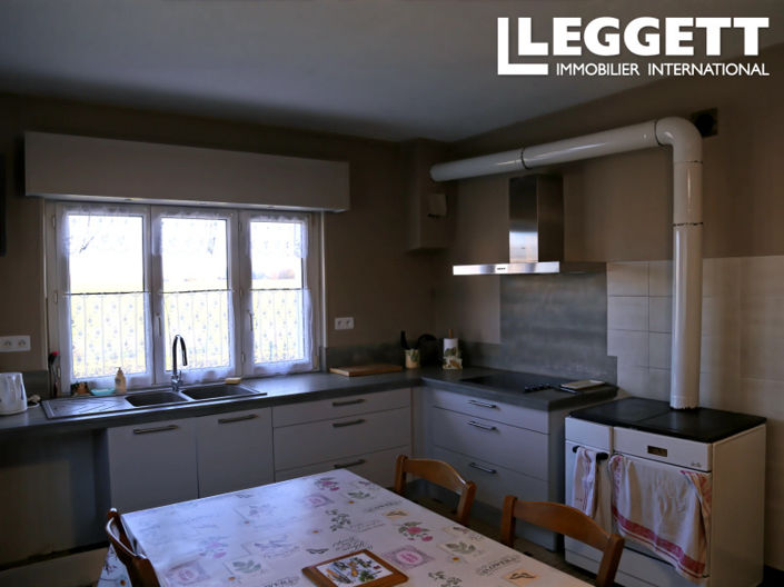 Image No.7-5 Bed House for sale