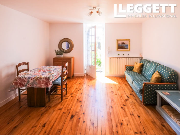 Image No.10-4 Bed House for sale