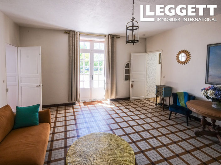 Image No.5-4 Bed House for sale