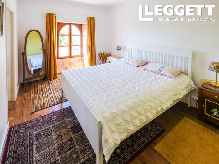 Image No.7-4 Bed House for sale