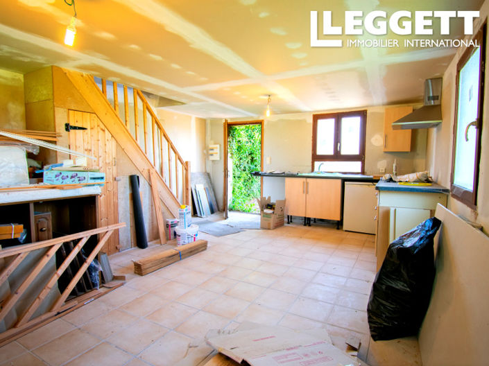 Image No.8-2 Bed House for sale