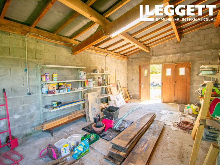 Image No.8-2 Bed House for sale