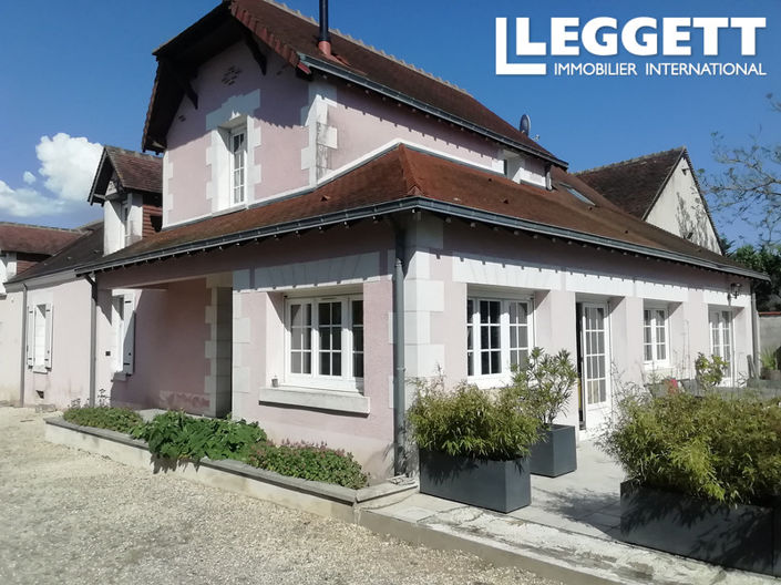 Image No.1-8 Bed House for sale