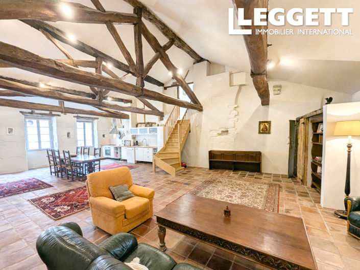 Image No.5-8 Bed House for sale