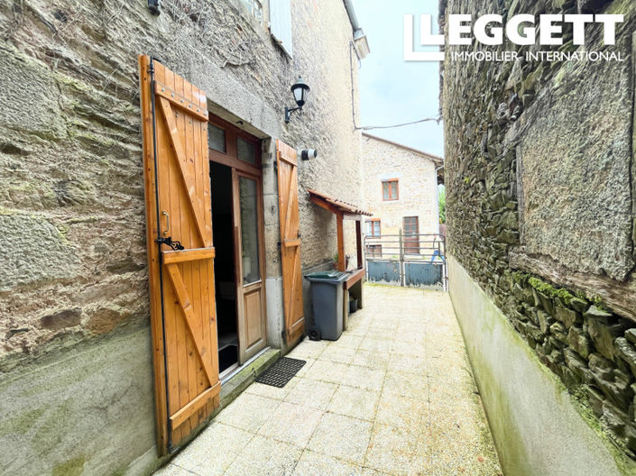 Image No.8-5 Bed House for sale