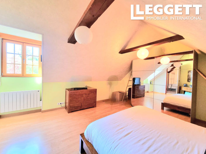 Image No.9-4 Bed House for sale