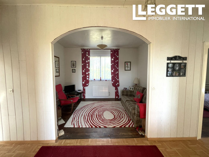 Image No.9-2 Bed House for sale