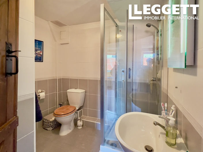 Image No.9-3 Bed House for sale