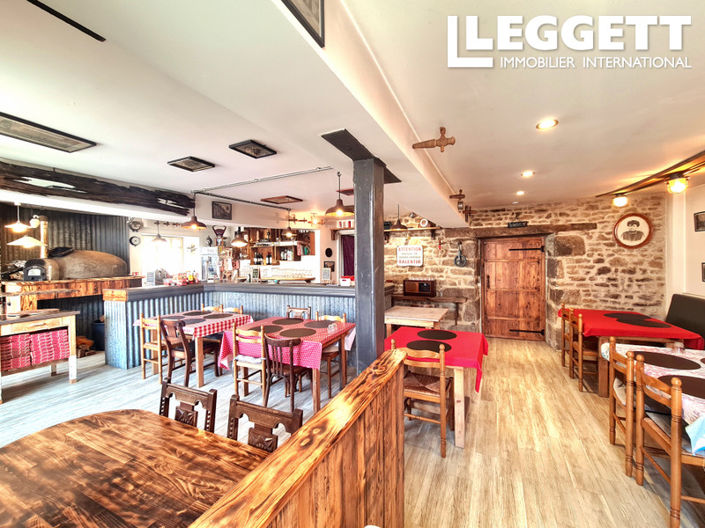 Image No.1-7 Bed Commercial for sale
