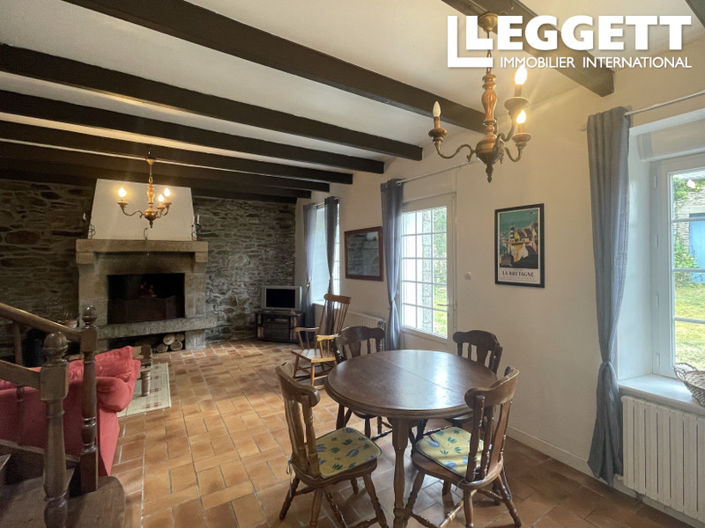 Image No.8-3 Bed House for sale