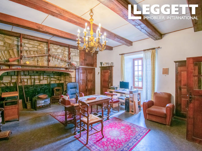 Image No.7-5 Bed House for sale