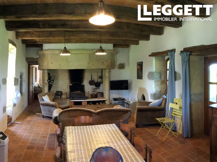 Image No.5-5 Bed House for sale