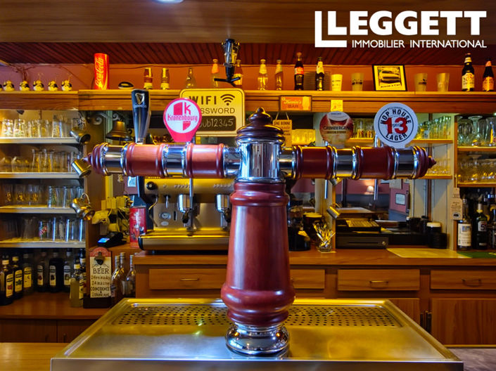 Image No.2-6 Bed House for sale