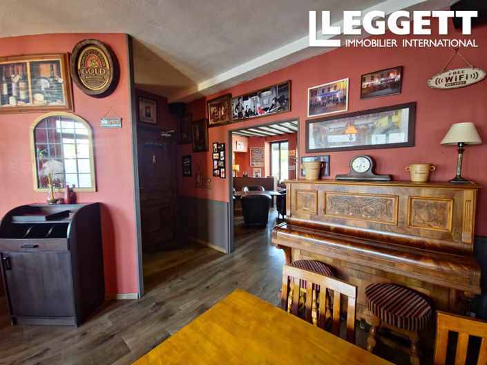 Image No.4-6 Bed House for sale