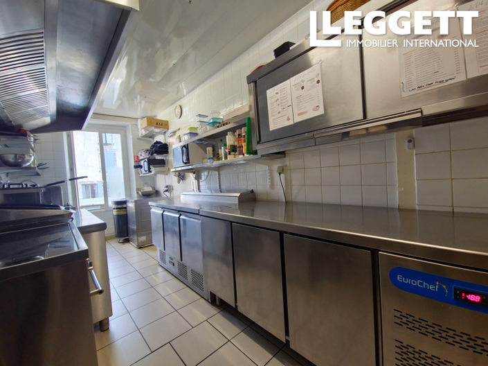 Image No.6-6 Bed House for sale