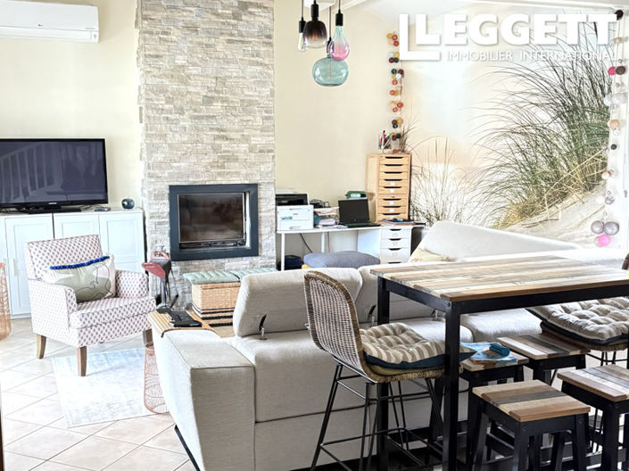 Image No.9-3 Bed House for sale