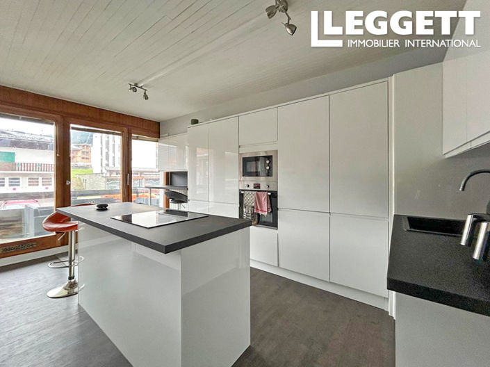 Image No.1-3 Bed Apartment for sale